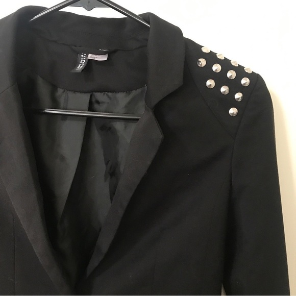 Divided x H&M black single button blazer with silver shoulder studs - Picture 4 of 12